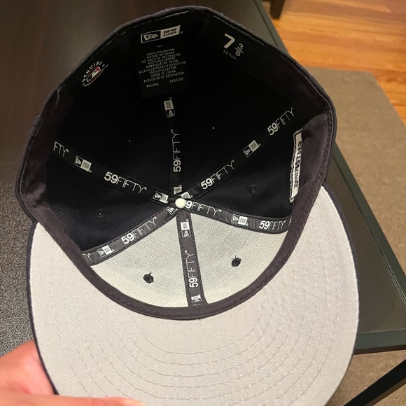 New Era Boston Red Sox Fitted *Entering Dorchester* side patch Size 7 3/8 - Picture 5 of 6